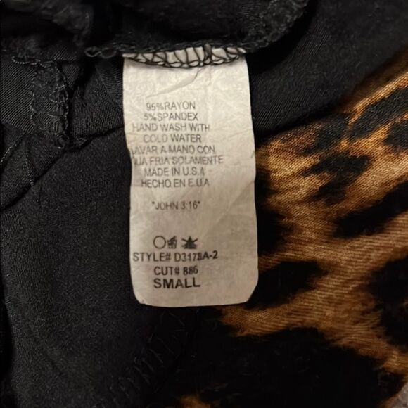 Leopard Print and Black Dress - Picture 4 of 6